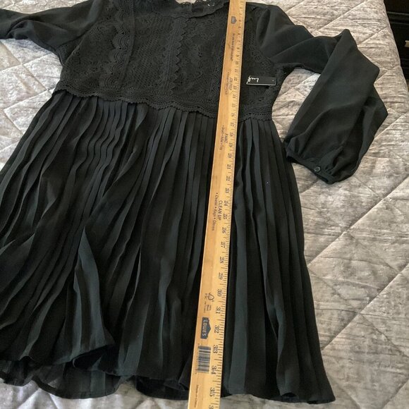Lulus Charlisa Black Long-Sleeve Lace & Pleated Mini skater Dress short L NWT - Picture 7 of 13